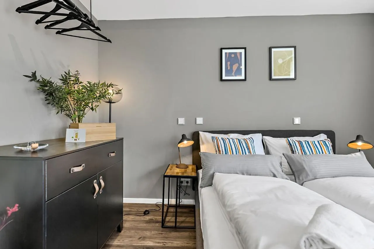 Luxomes - Stylish & New Design Apartment - Kitchen - Netflix Ingolstadt Germany