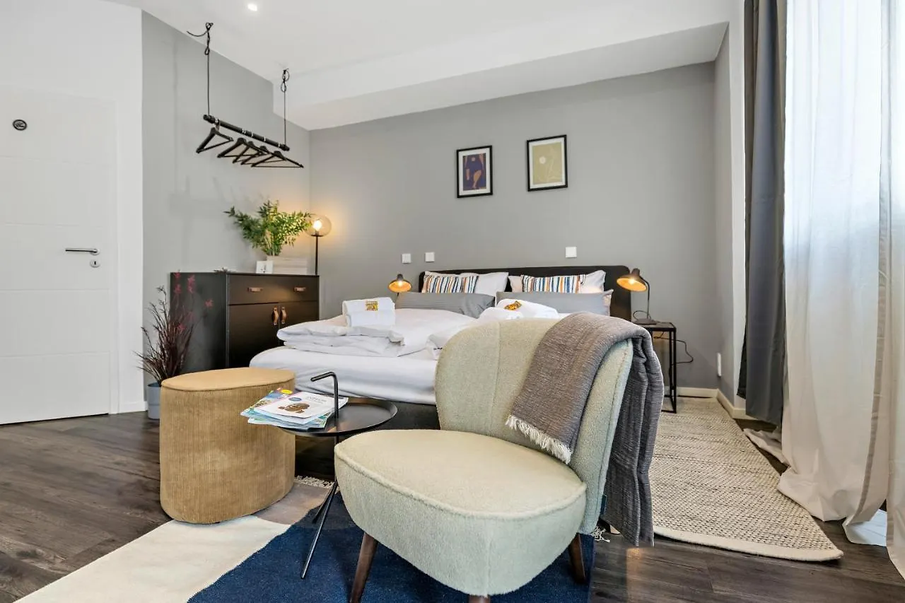 Luxomes - Stylish & New Design Apartment - Kitchen - Netflix Ingolstadt 0*,  Germany