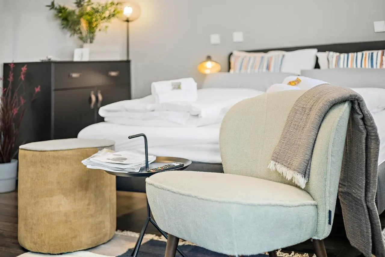 Luxomes - Stylish & New Design Apartment - Kitchen - Netflix location
