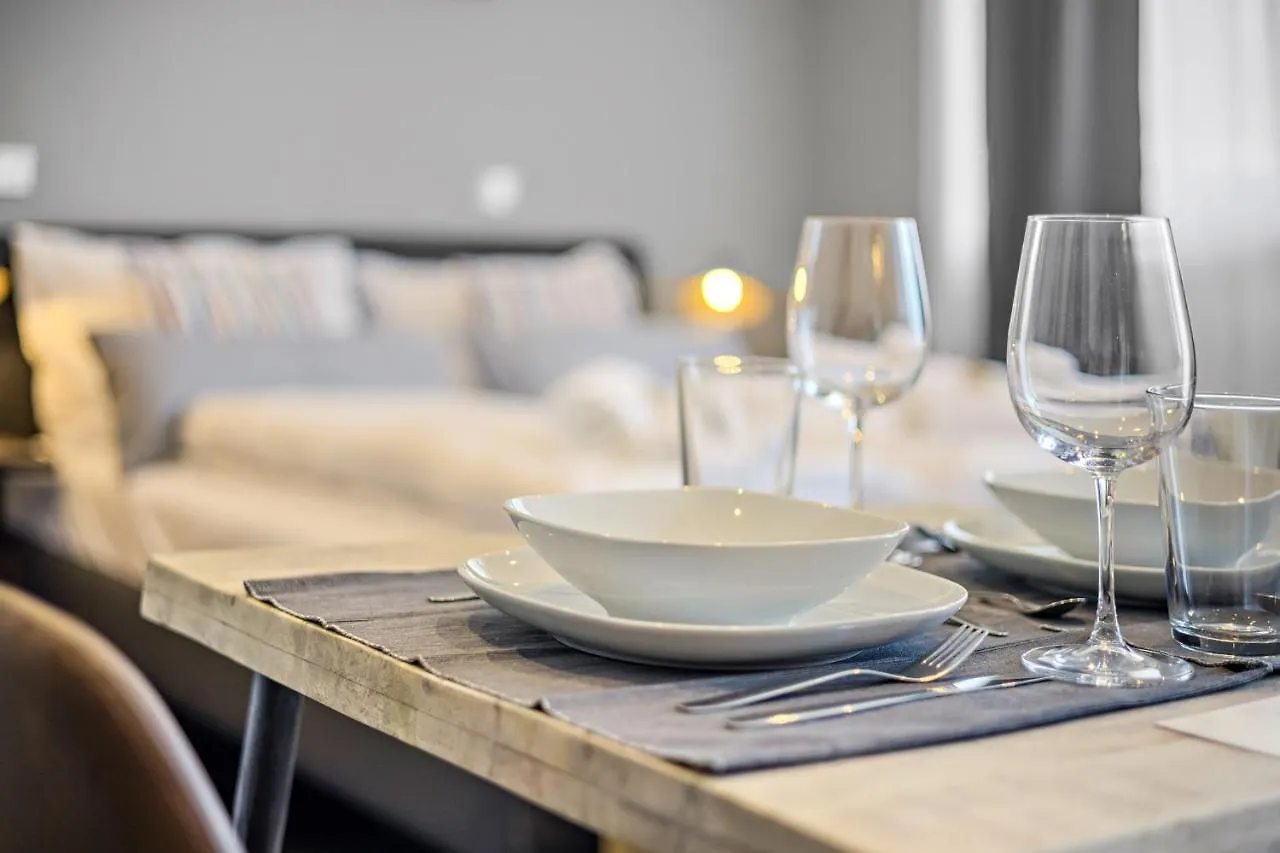 Luxomes - Stylish & New Design Apartment - Kitchen - Netflix Ingolstadt 0*,